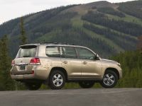 Toyota Land Cruiser (2009) - picture 4 of 28