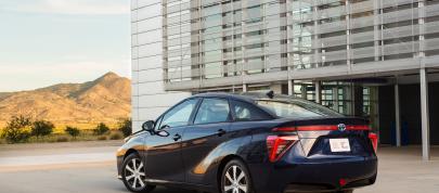 Toyota Mirai (2015) - picture 4 of 4