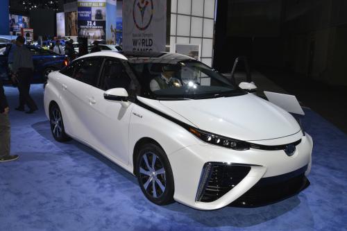Toyota Mirai Los Angeles (2014) - picture 1 of 5