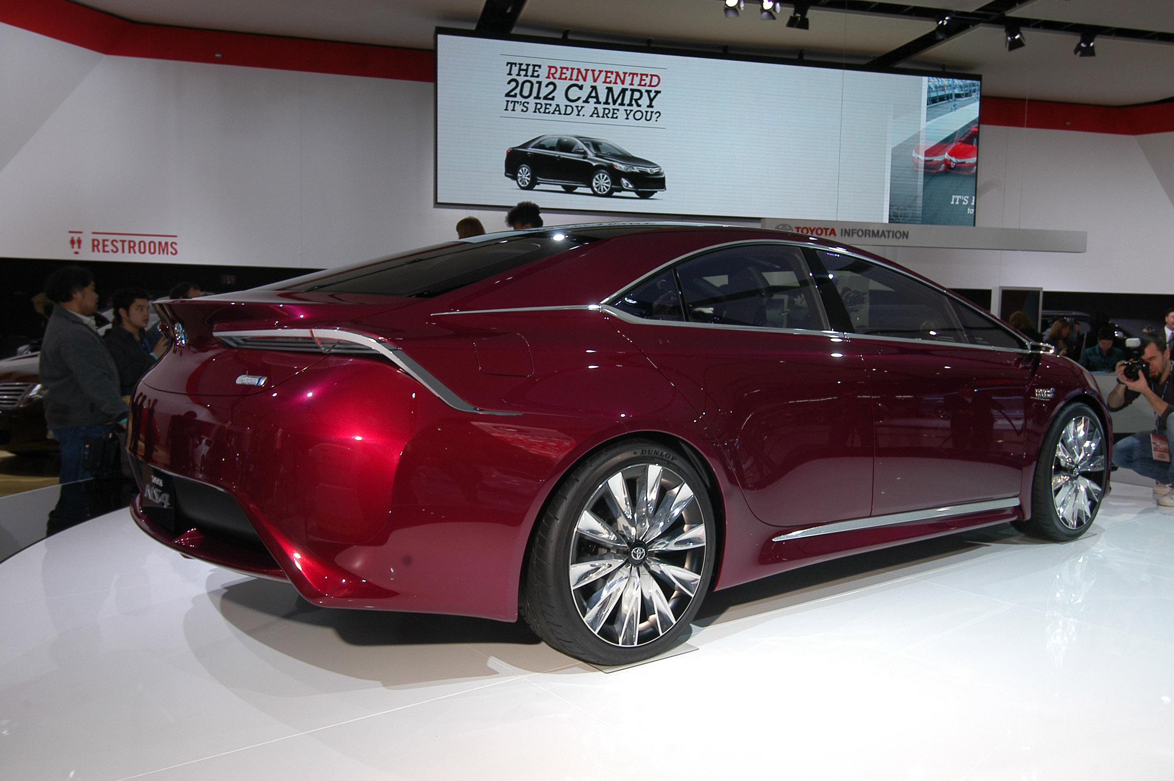 Toyota NS4 Hybrid Concept Detroit