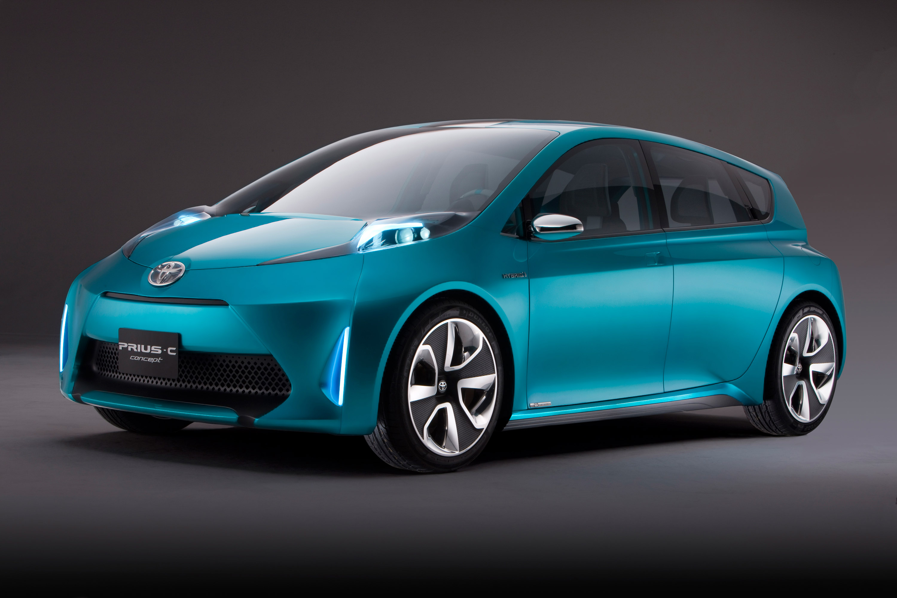 Авто гибриды цена. Toyota Prius Concept. Приус электромобиль 2020. Toyota Prius c Concept. Тойота Приус 2023.