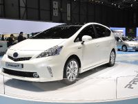 Toyota Prius+ Geneva (2011) - picture 2 of 3