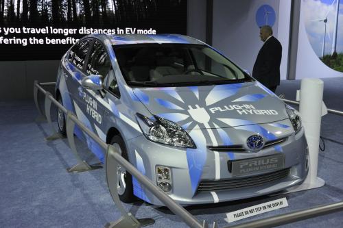 Toyota Prius Plug-in Hybrid Los Angeles (2009) - picture 1 of 2