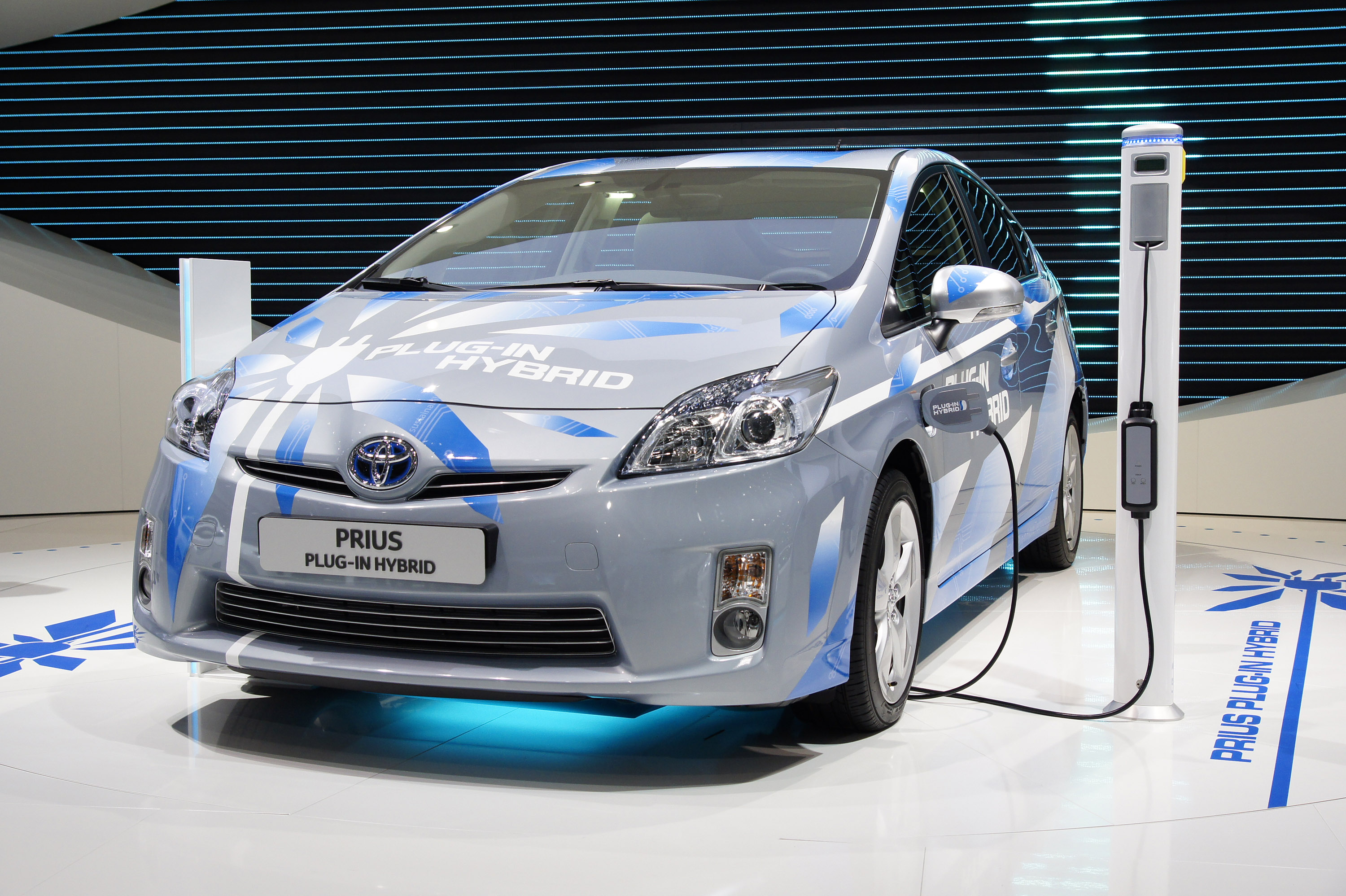 Toyota Prius plug-in hybrid Paris