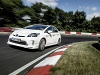 Toyota Prius Plug-in TRD (2014) - picture 4 of 6