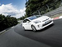 Toyota Prius Plug-in TRD (2014) - picture 5 of 6