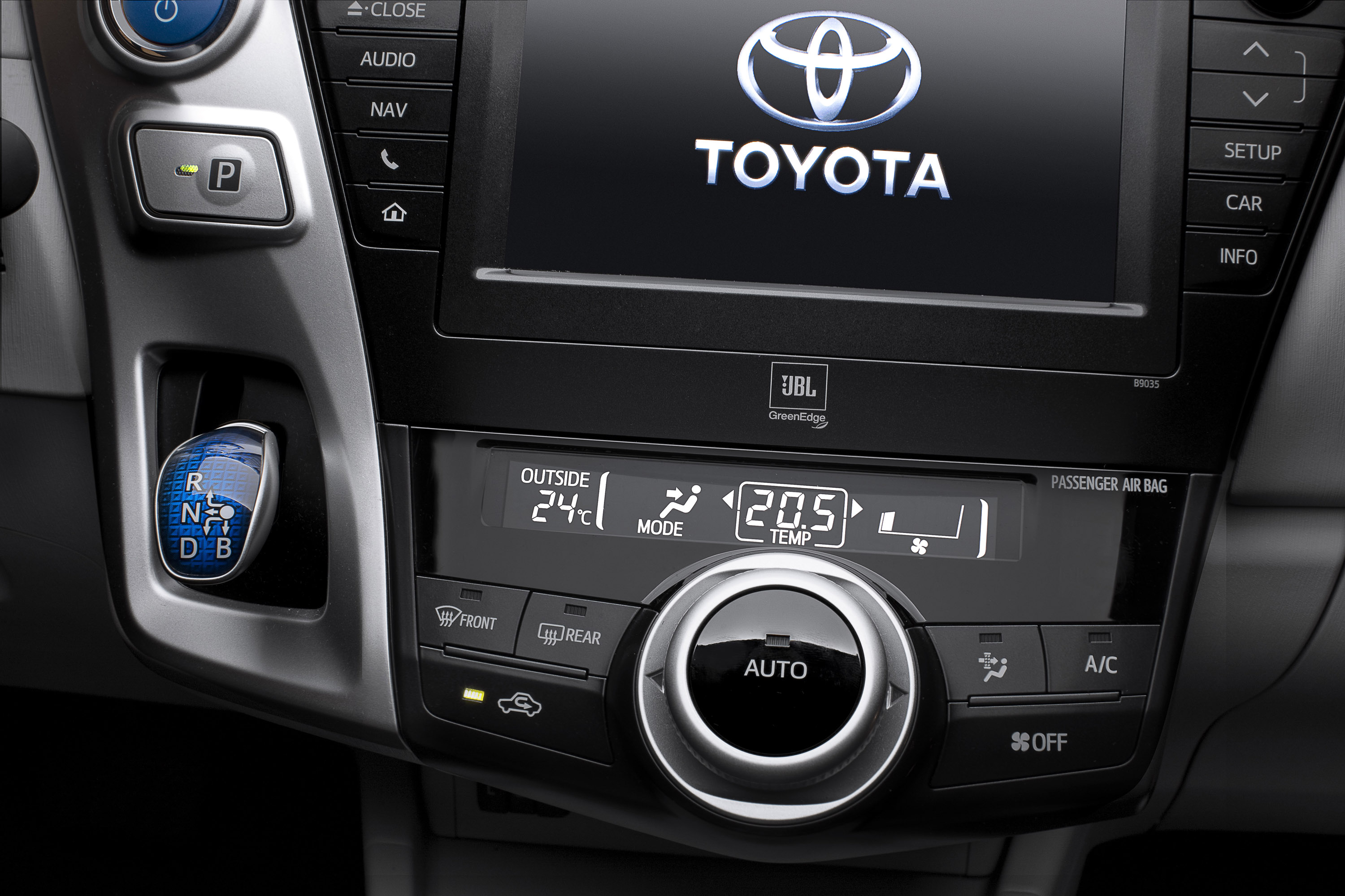 Toyota Prius Plus MPV
