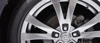 Toyota Prius PLUS Performance (2010) - picture 4 of 5