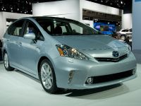 Toyota Prius v Detroit (2011) - picture 2 of 2