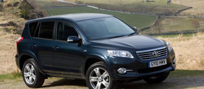 Toyota RAV4 (2010) - picture 4 of 16