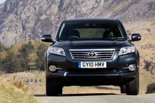 Toyota RAV4 (2010) - picture 8 of 16