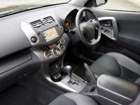 Toyota RAV4 (2010) - picture 11 of 16