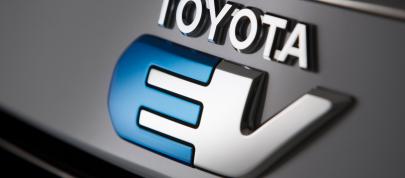 Toyota RAV4 EV (2010) - picture 4 of 33
