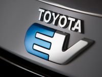 Toyota RAV4 EV (2010) - picture 4 of 33