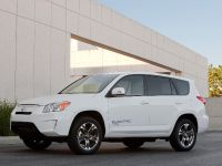 Toyota RAV4 EV (2010) - picture 13 of 33