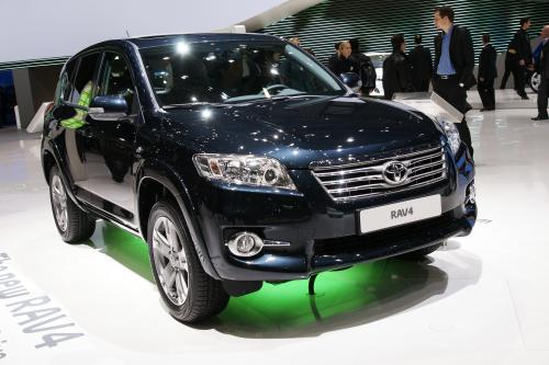 Toyota RAV4 Geneva (2010) - picture 1 of 3