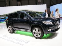 Toyota RAV4 Geneva (2010) - picture 2 of 3