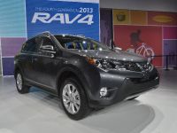 Toyota RAV4 Los Angeles (2012) - picture 2 of 6