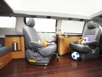 Toyota Sienna Swagger Wagon Supreme (2010) - picture 7 of 8