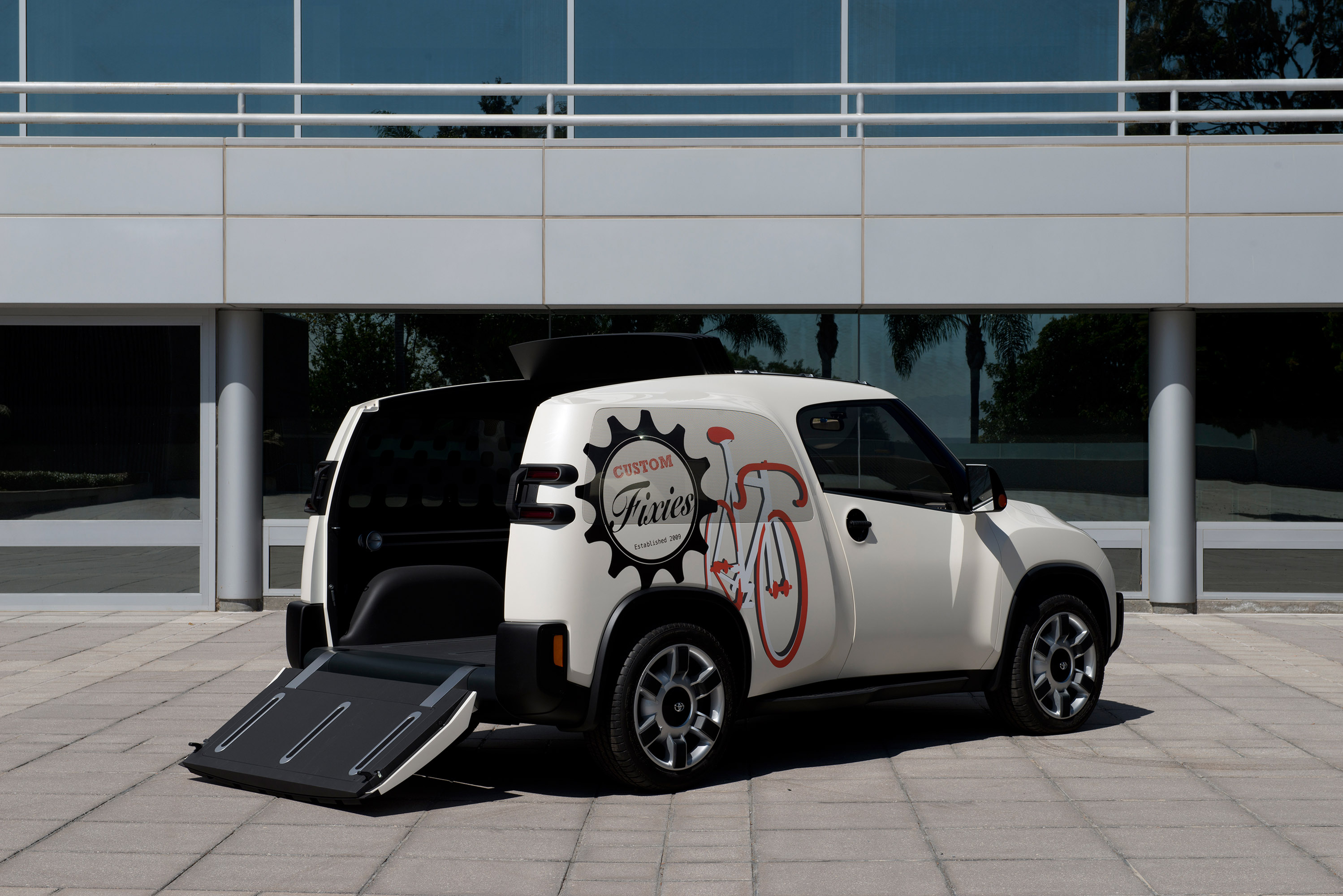 Toyota U-squared Urban Utility Concept