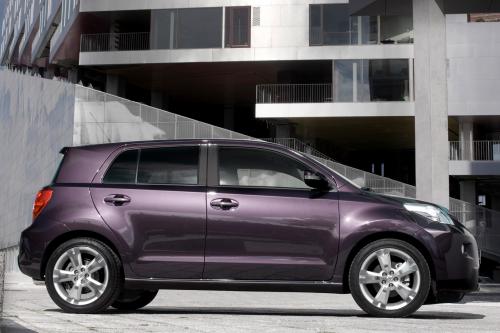 Toyota Urban Cruiser (2009) - picture 1 of 6