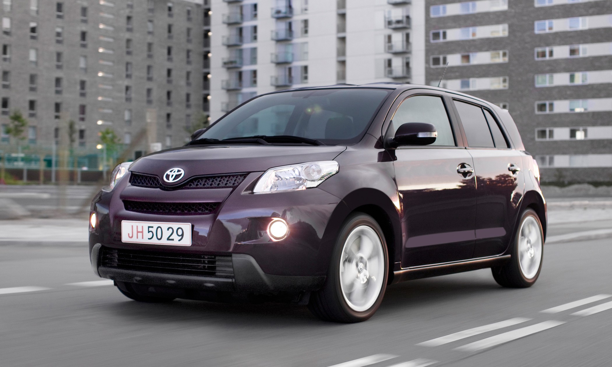 Высокие иномарки. Toyota Urban Cruiser 2009. Toyota Urban Cruiser 2008. Toyota Urban Cruiser 2010. Toyota Urban Cruiser 2017.