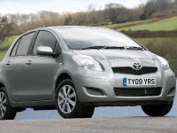 Toyota Yaris TR (2009) - picture 1 of 4