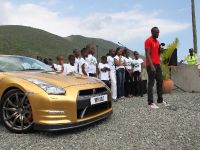 Usain Bolt Golden Nissan GT-R (2013) - picture 11 of 14