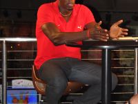 Usain Bolt Golden Nissan GT-R (2013) - picture 14 of 14