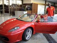 Usain Bolt in Ferrari F430 Spider (2008) - picture 1 of 6