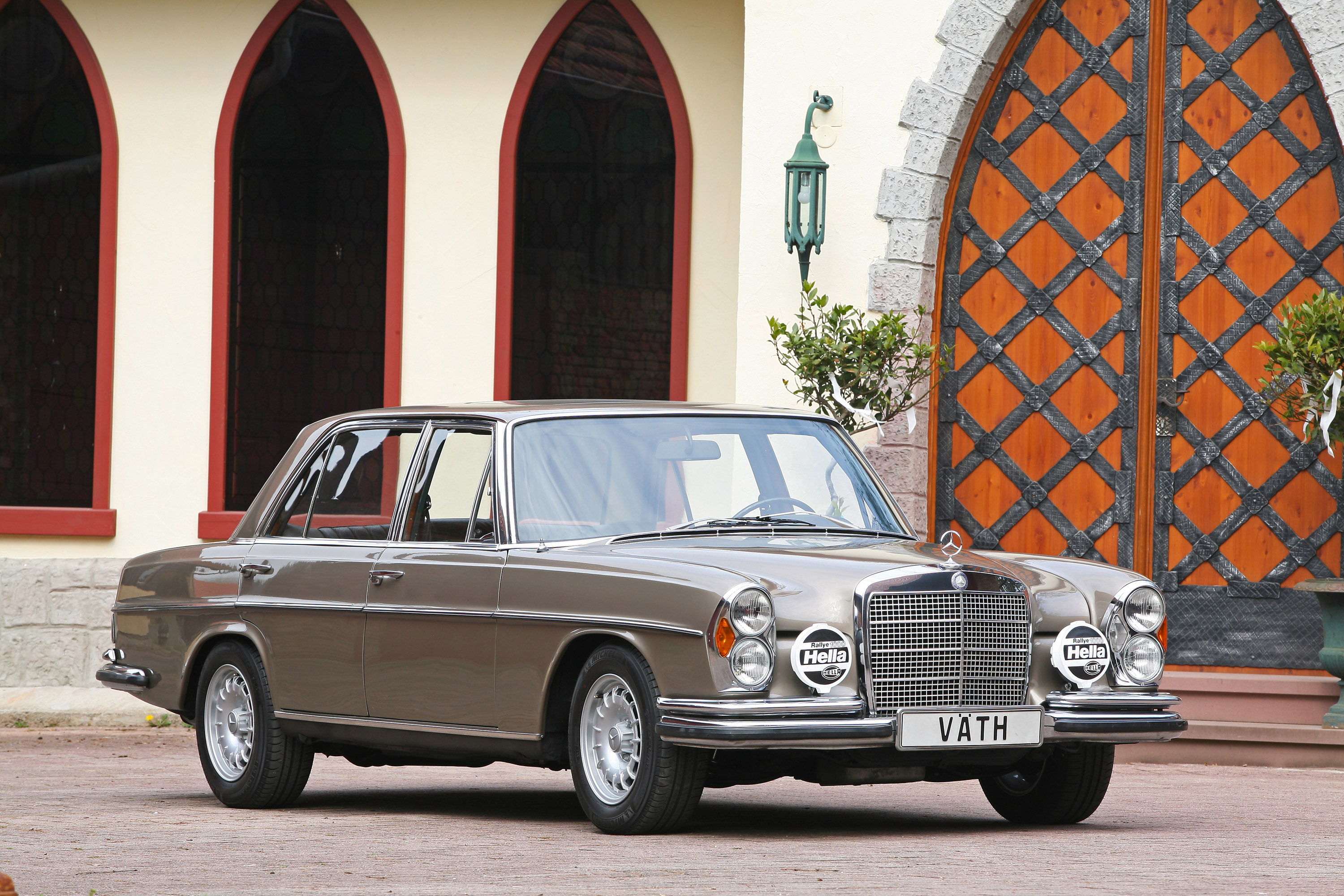 VATH Mercedes-Benz 300SEL