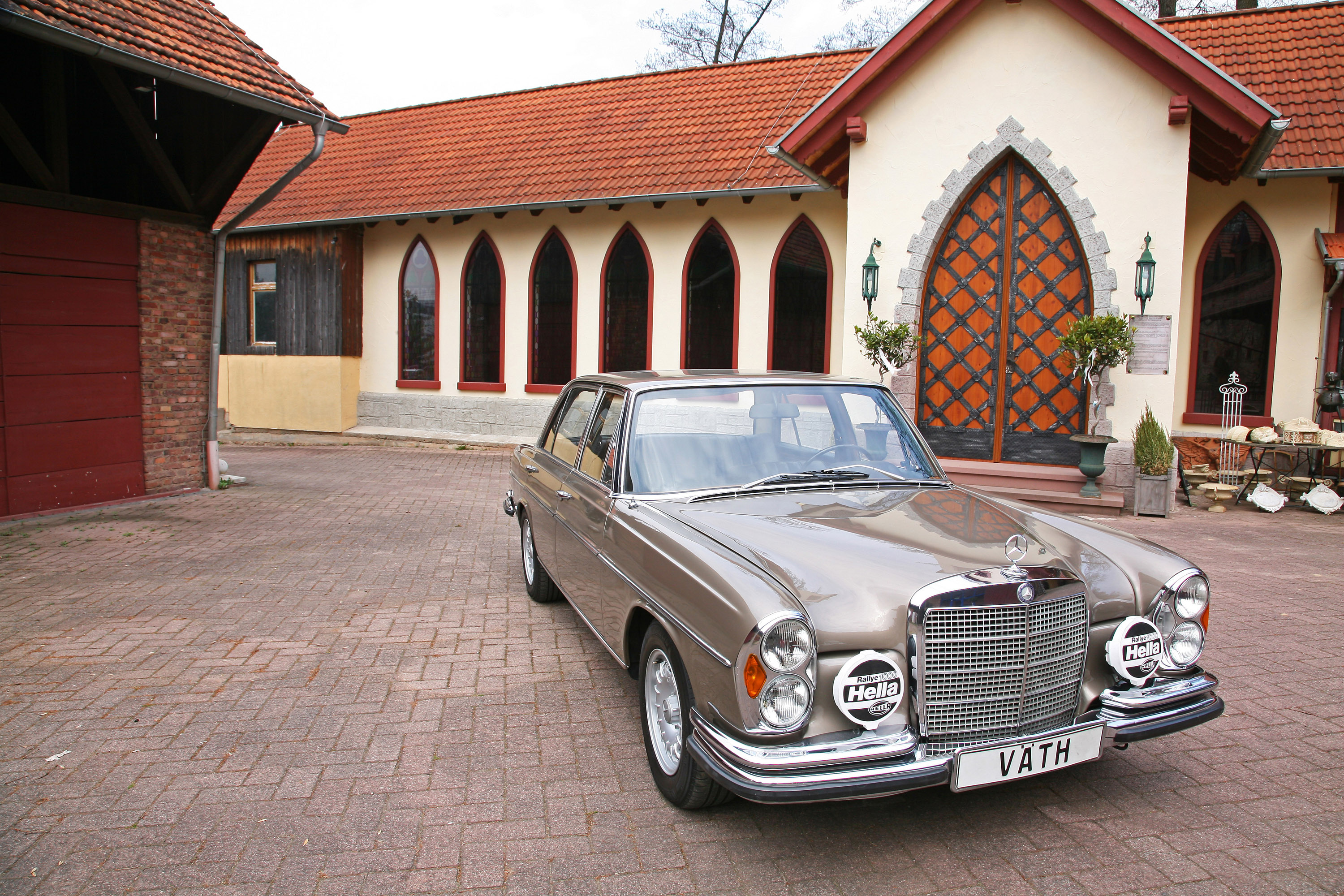 VATH Mercedes-Benz 300SEL