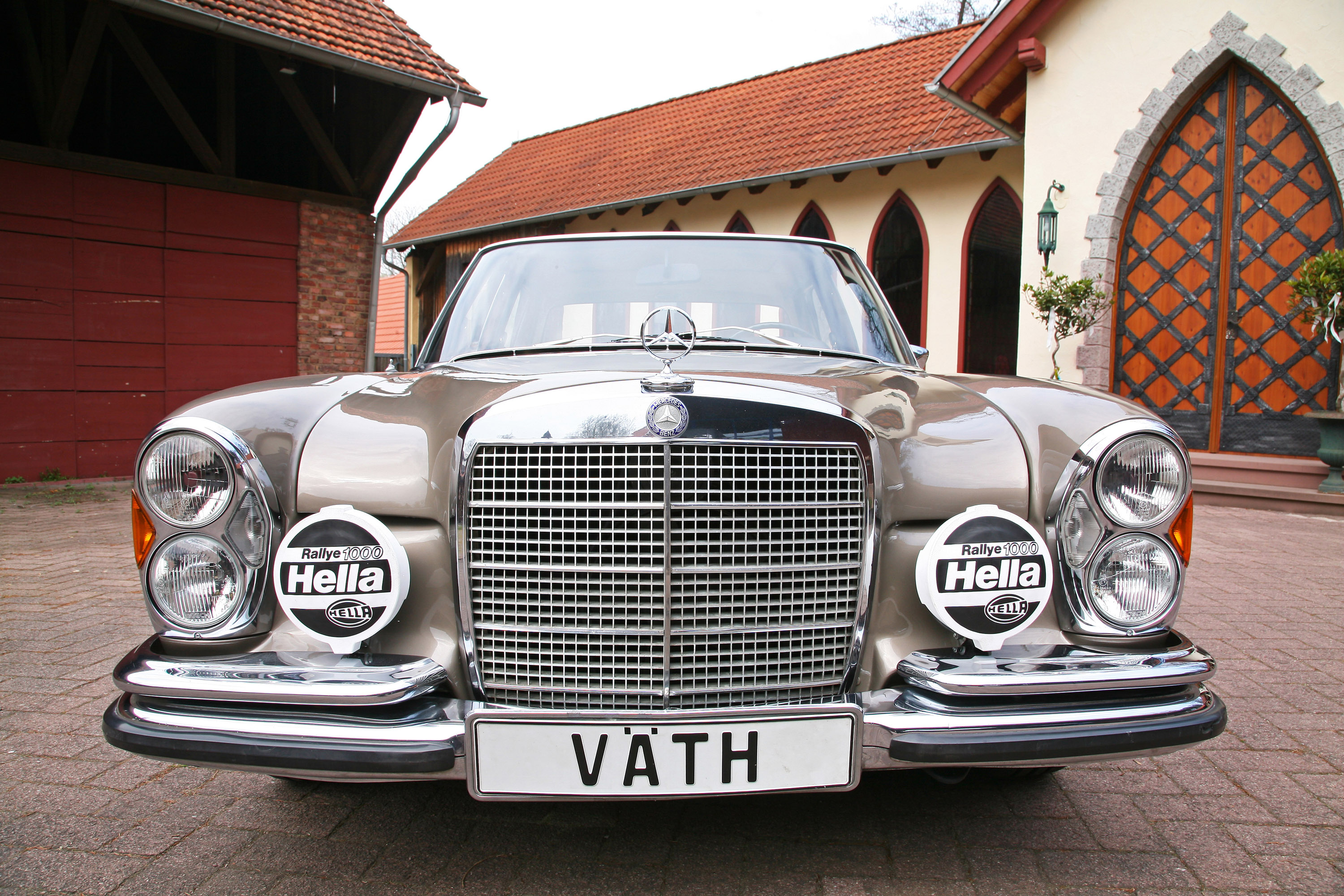 VATH Mercedes-Benz 300SEL