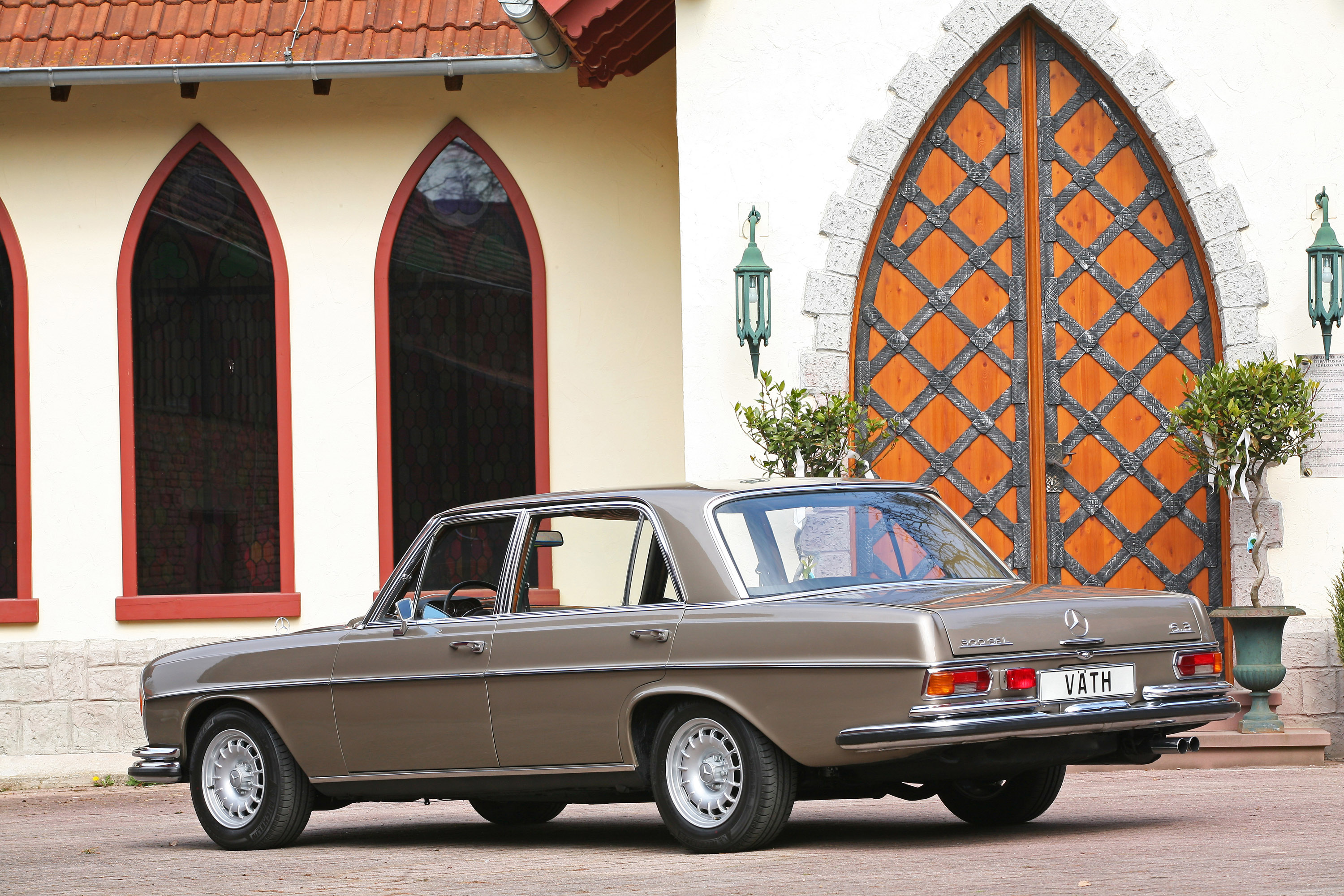 VATH Mercedes-Benz 300SEL