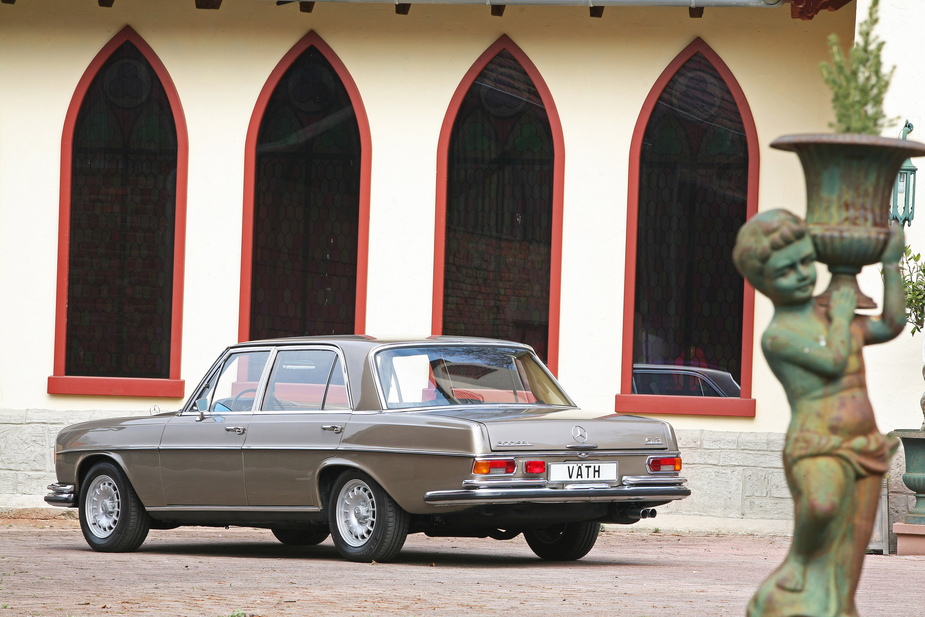 VATH Mercedes-Benz 300SEL