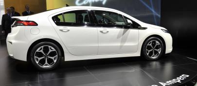 Vauxhall Ampera Geneva (2011) - picture 4 of 4