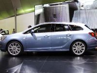 Vauxhall Astra Estate Paris (2010) - picture 2 of 3