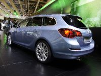 Vauxhall Astra Estate Paris (2010) - picture 3 of 3