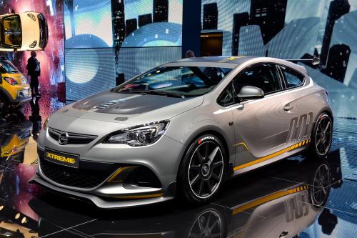 Vauxhall Astra VXR Extreme Geneva (2014) - picture 1 of 5