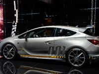 Vauxhall Astra VXR Extreme Geneva (2014) - picture 5 of 5