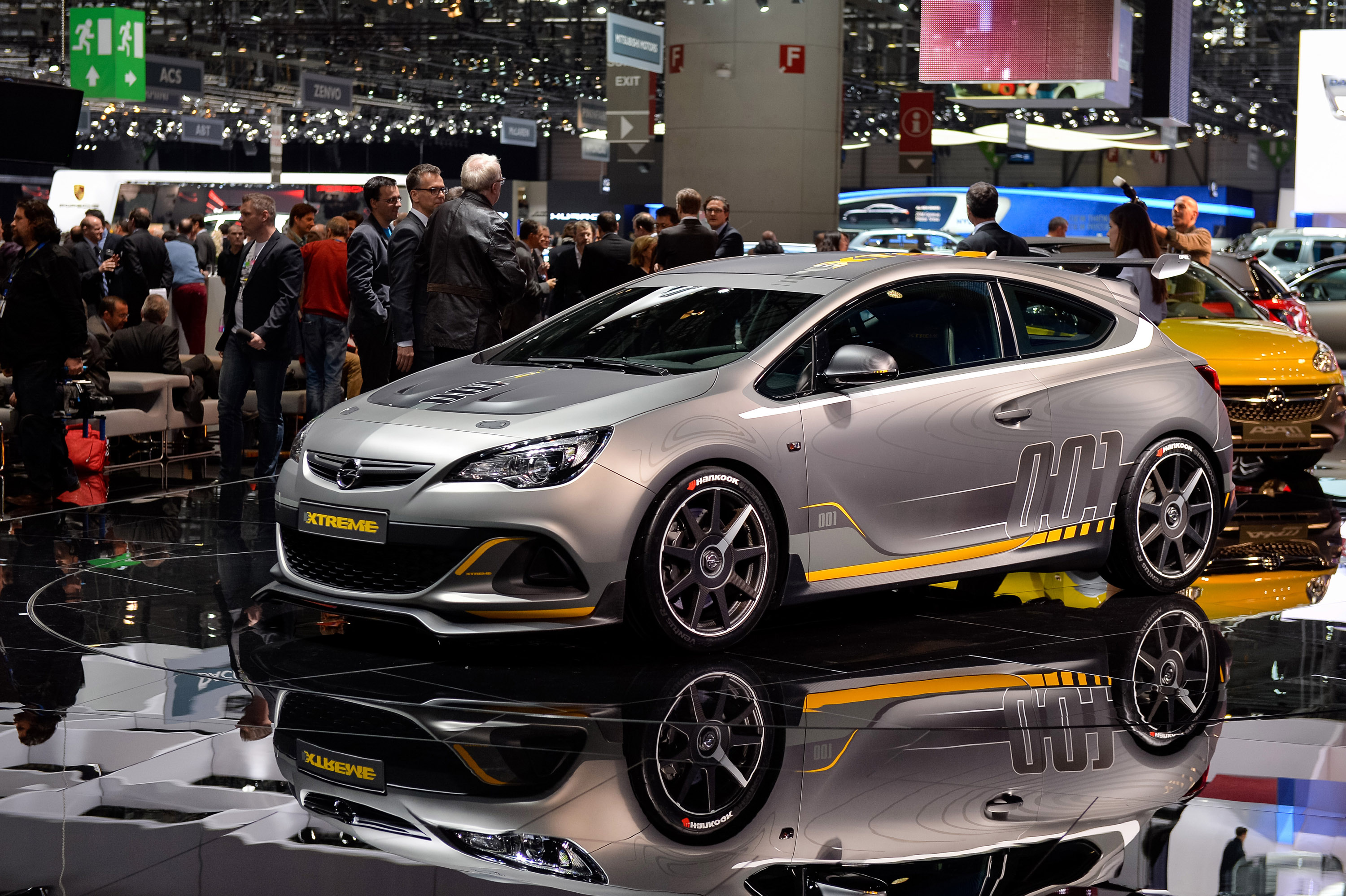 Vauxhall Astra VXR Extreme Geneva