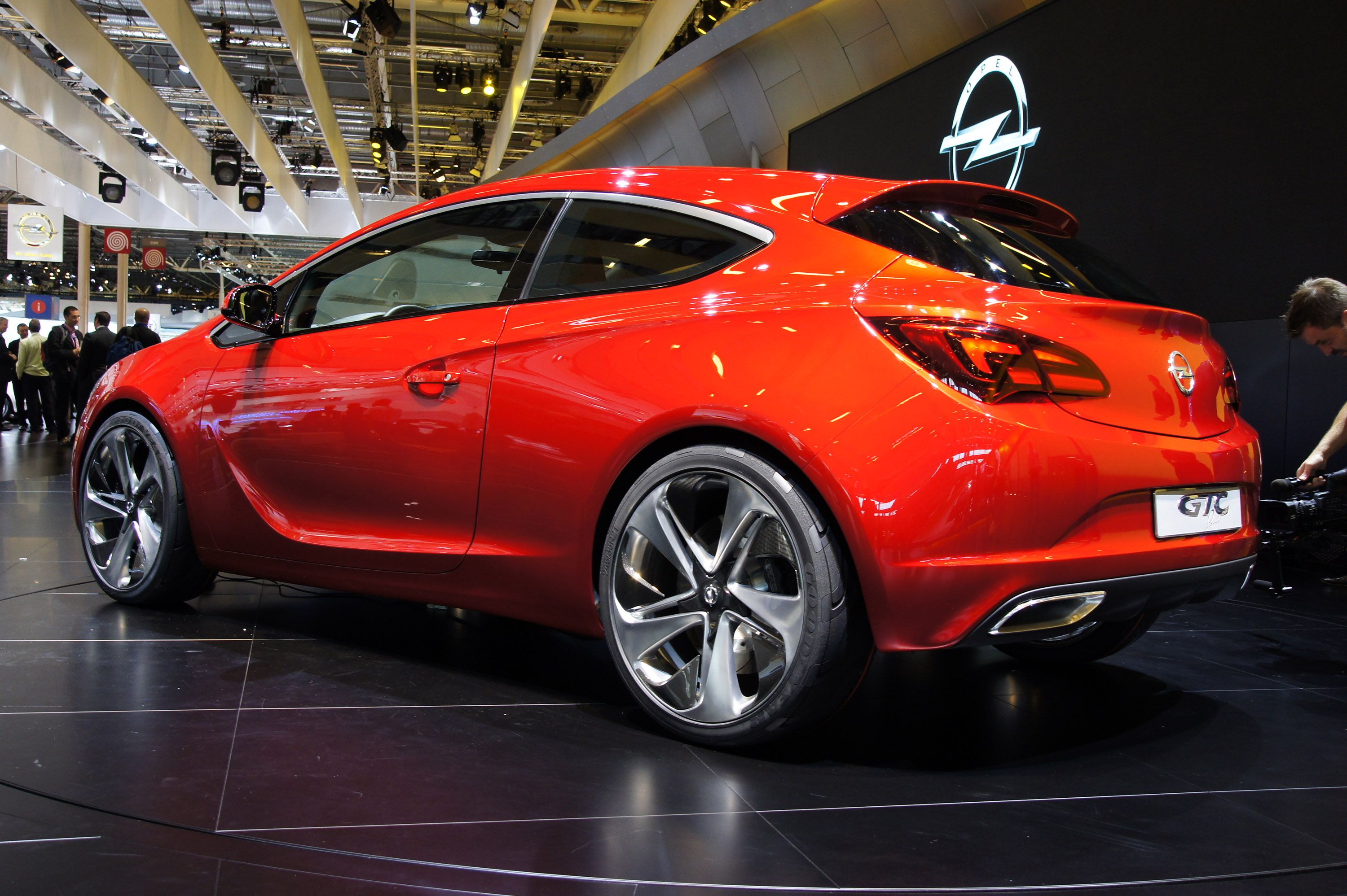 Vauxhall GTC concept Paris