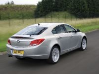 Vauxhall Insignia (2009) - picture 10 of 13