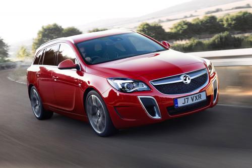 Vauxhall Insignia VXR SuperSport (2013) - picture 1 of 3