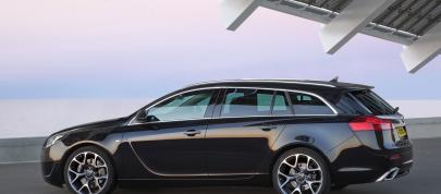 Vauxhall Insignia VXR (2009) - picture 4 of 8