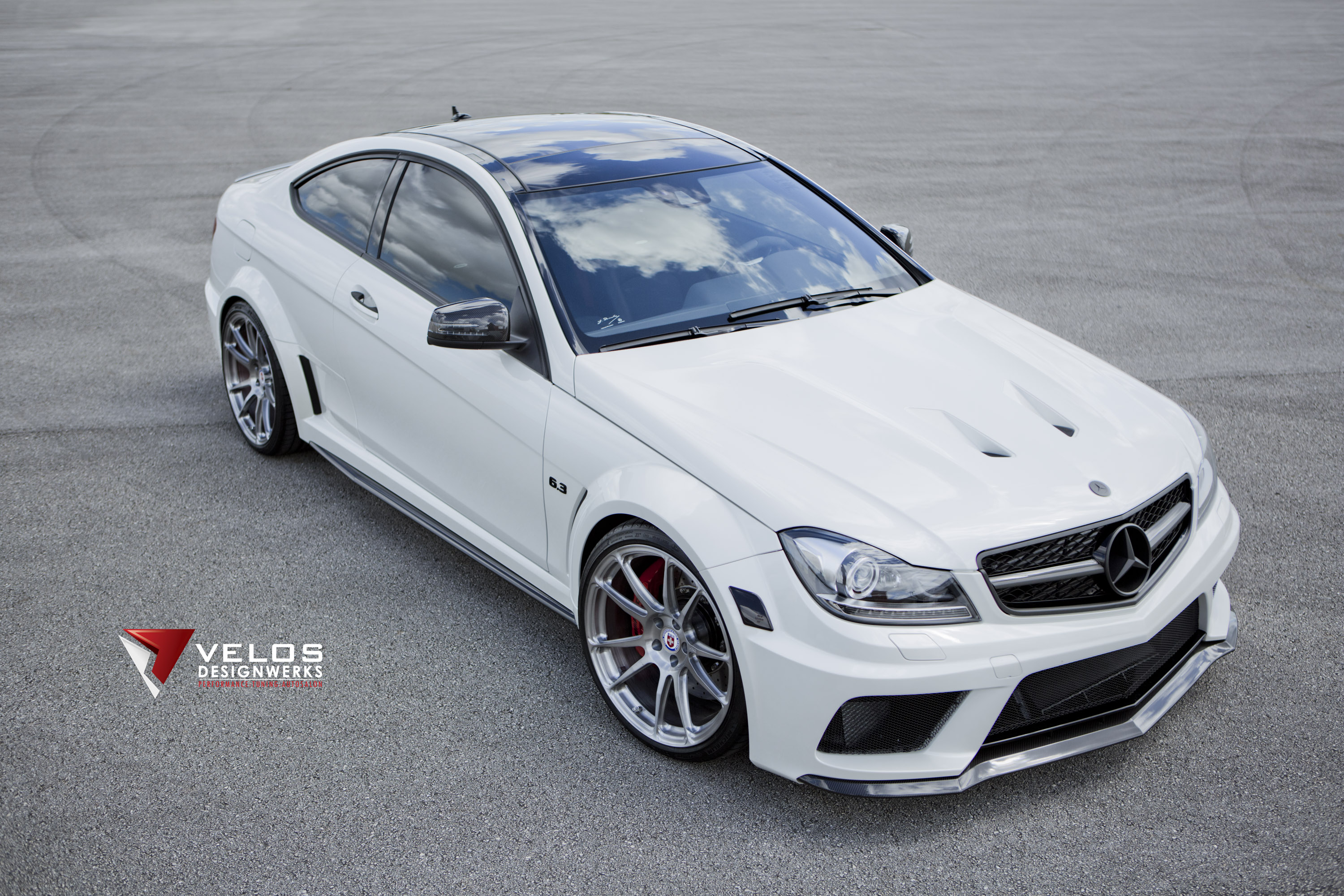 Velos Designwerks Mercedes Benz C63 Black Series