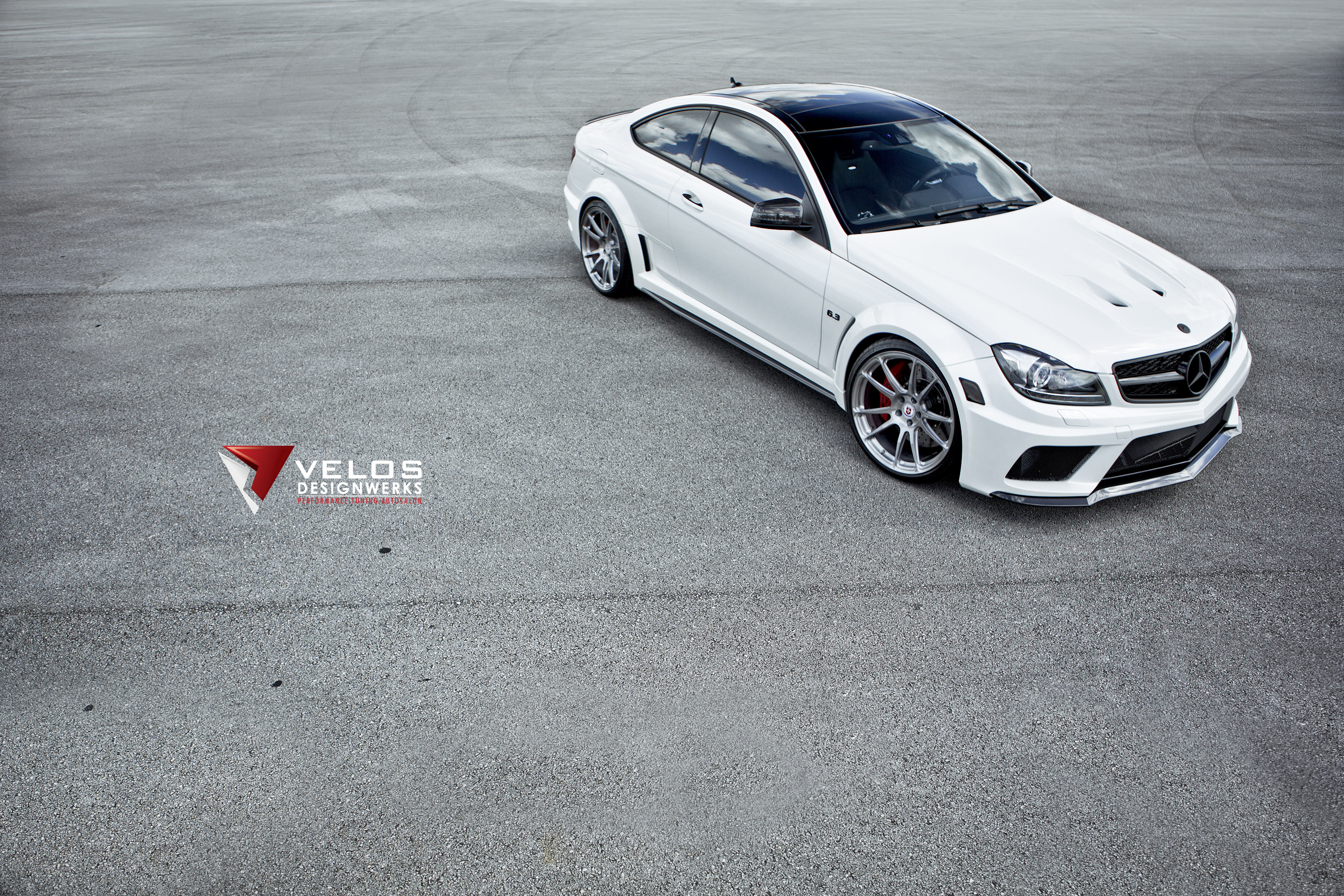 Velos Designwerks Mercedes Benz C63 Black Series