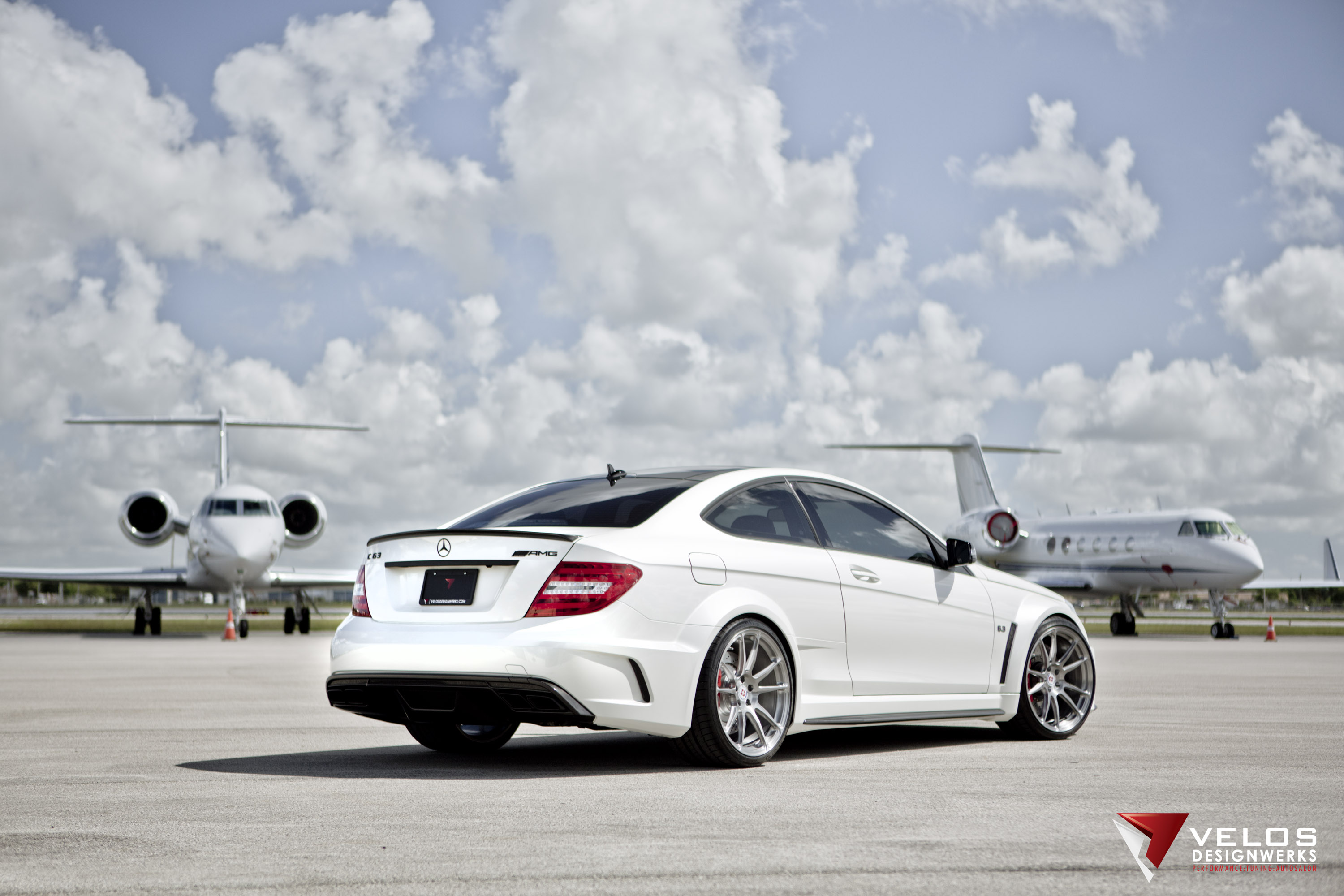 Velos Designwerks Mercedes Benz C63 Black Series