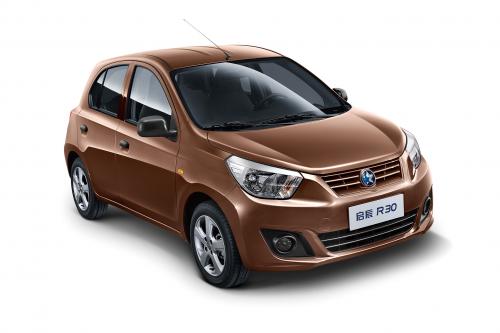 Venucia R30 (2014) - picture 1 of 2