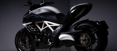 Vilner Ducati Diavel AMG (2013) - picture 4 of 25